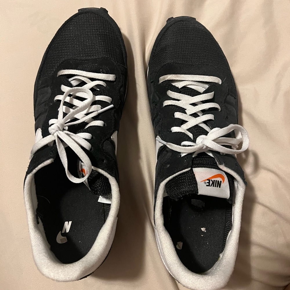 nikes